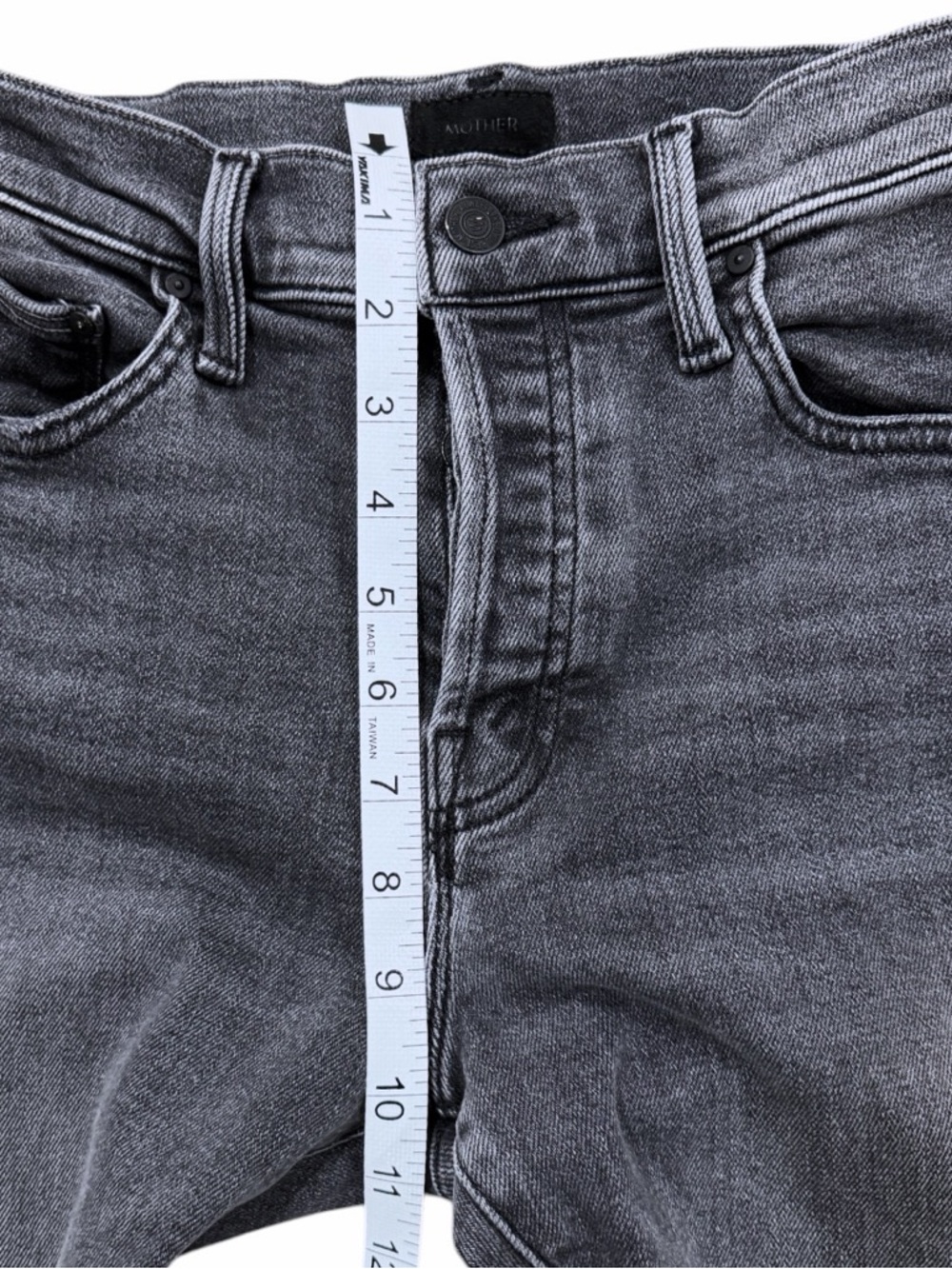 MOTHER The Mid Rise Hiker Hover Jeans in Call It A Night  Size 27 - Picture 13 of 15